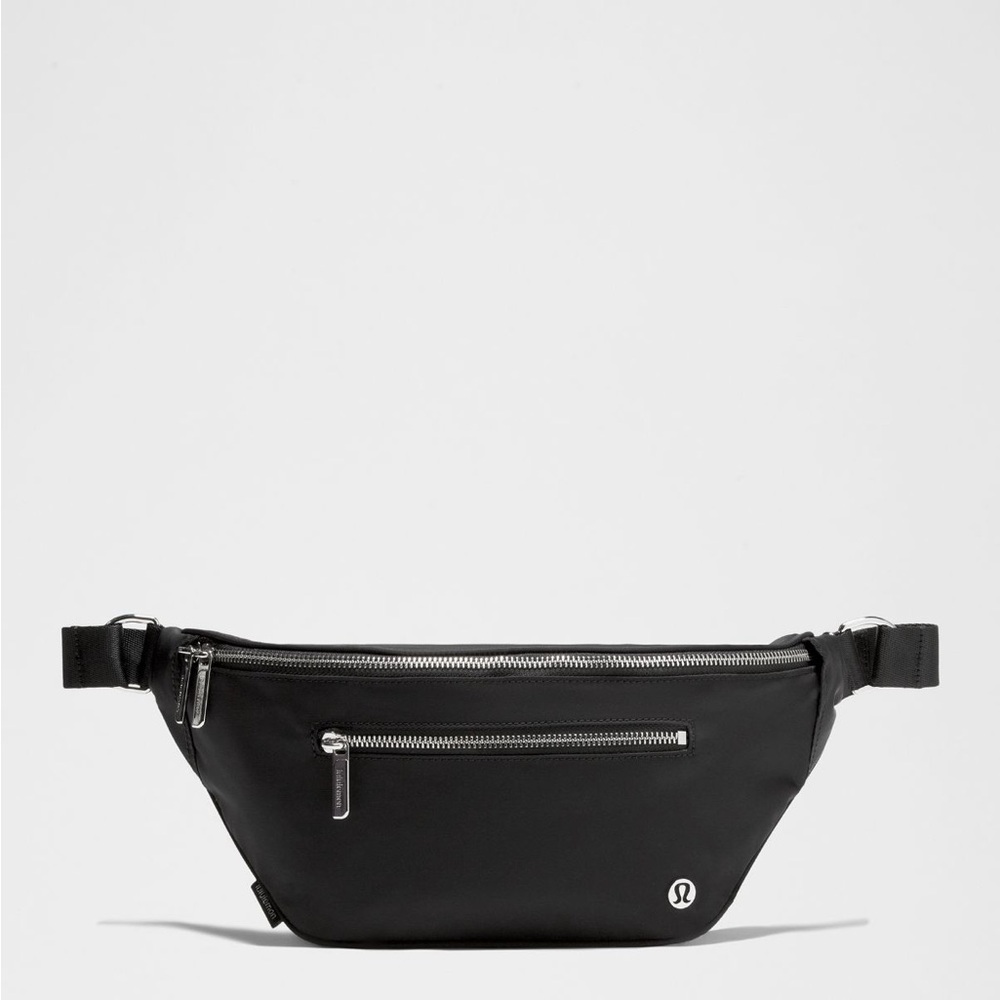 City Essentials Belt Bag